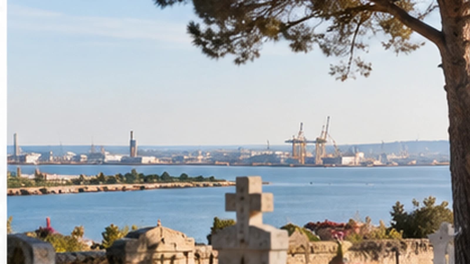 Visuel illustratif d'ambiance évoquant Fos-sur-Mer, ne représente aucun lieu ni cimetière précis